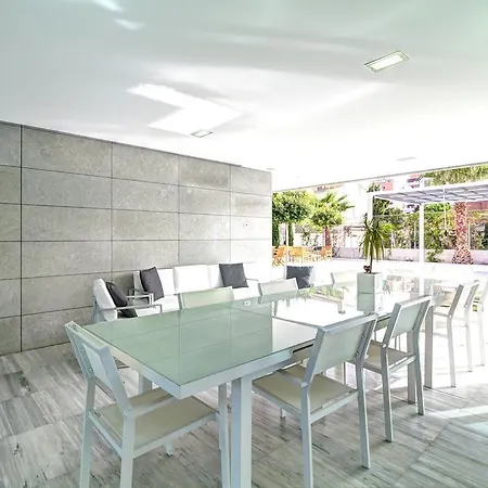 & Golf Luxury Villa